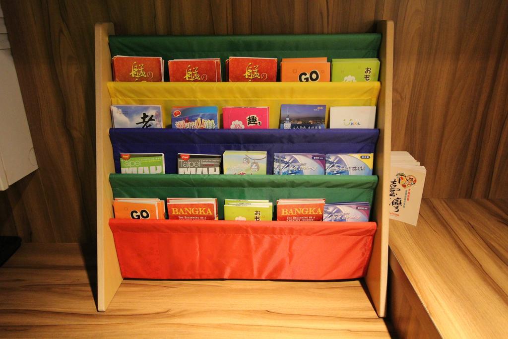 Backpackers Hostel - Ximen Ταϊπέι Εξωτερικό φωτογραφία